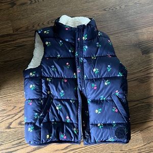 Gap puffy vest, medium